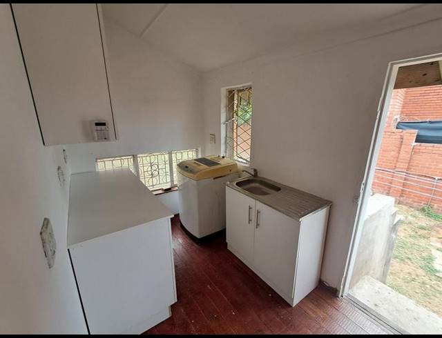 1 BEDROOM PROPERTY TO RENT IN OVERPORT